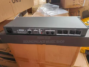 Behringer HPA1600 8-Channel Headphone Amplifier