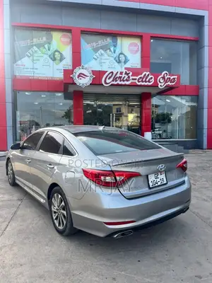 Hyundai Sonata Sport Sedan FWD (2.4L 4cyl 6A) 2016 Silver