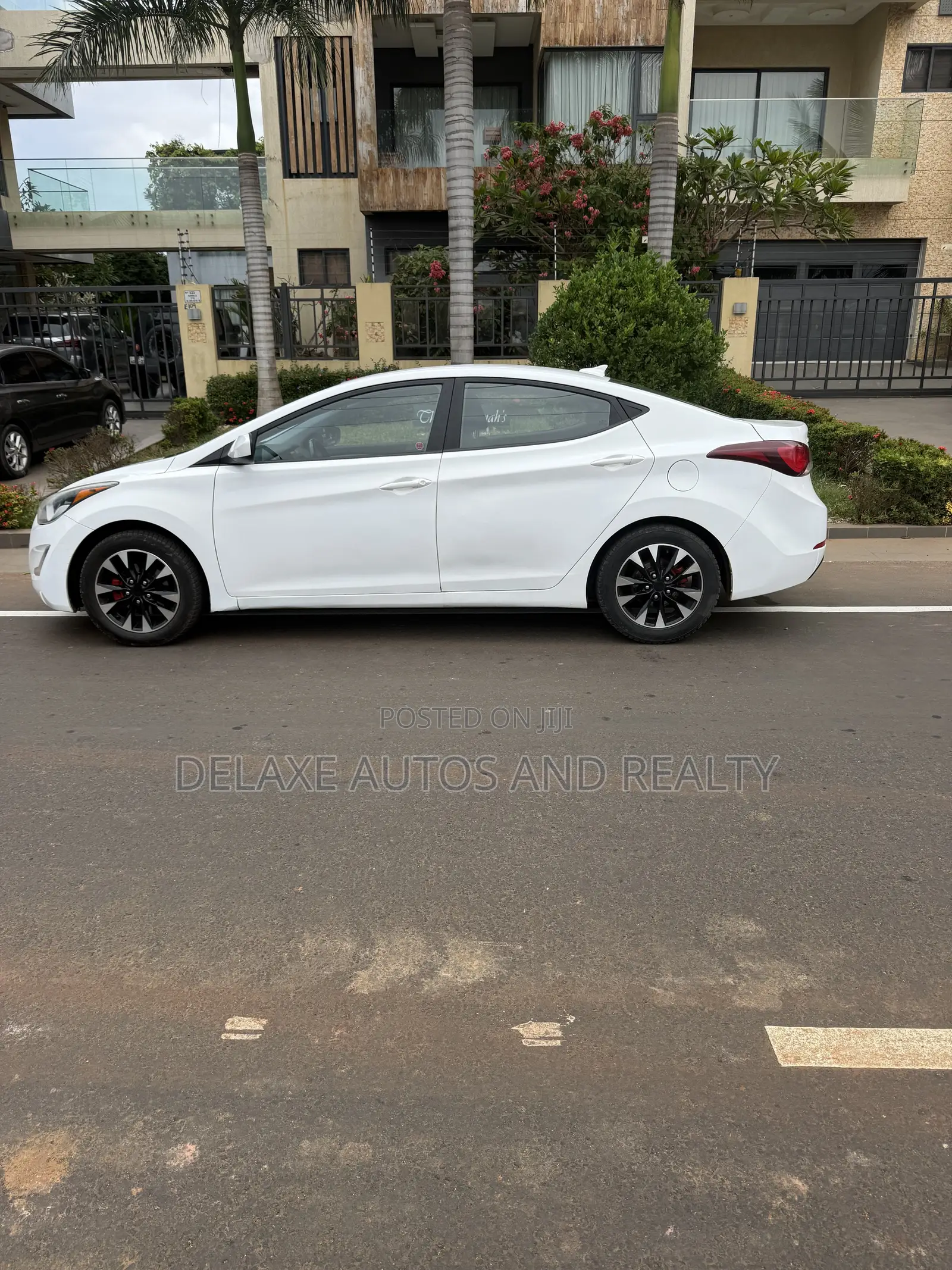 Hyundai Elantra Sport Sedan FWD (2.0L 4cyl 6A) 2016 White