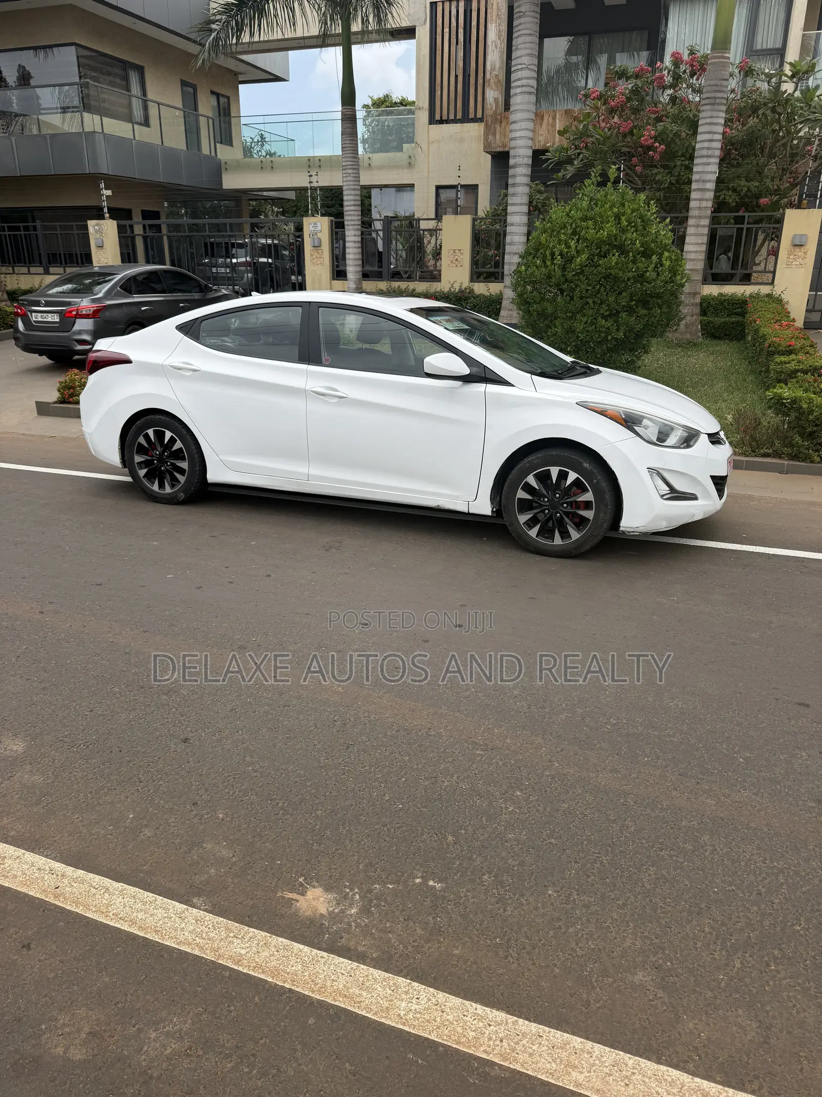 Hyundai Elantra Sport Sedan FWD (2.0L 4cyl 6A) 2016 White