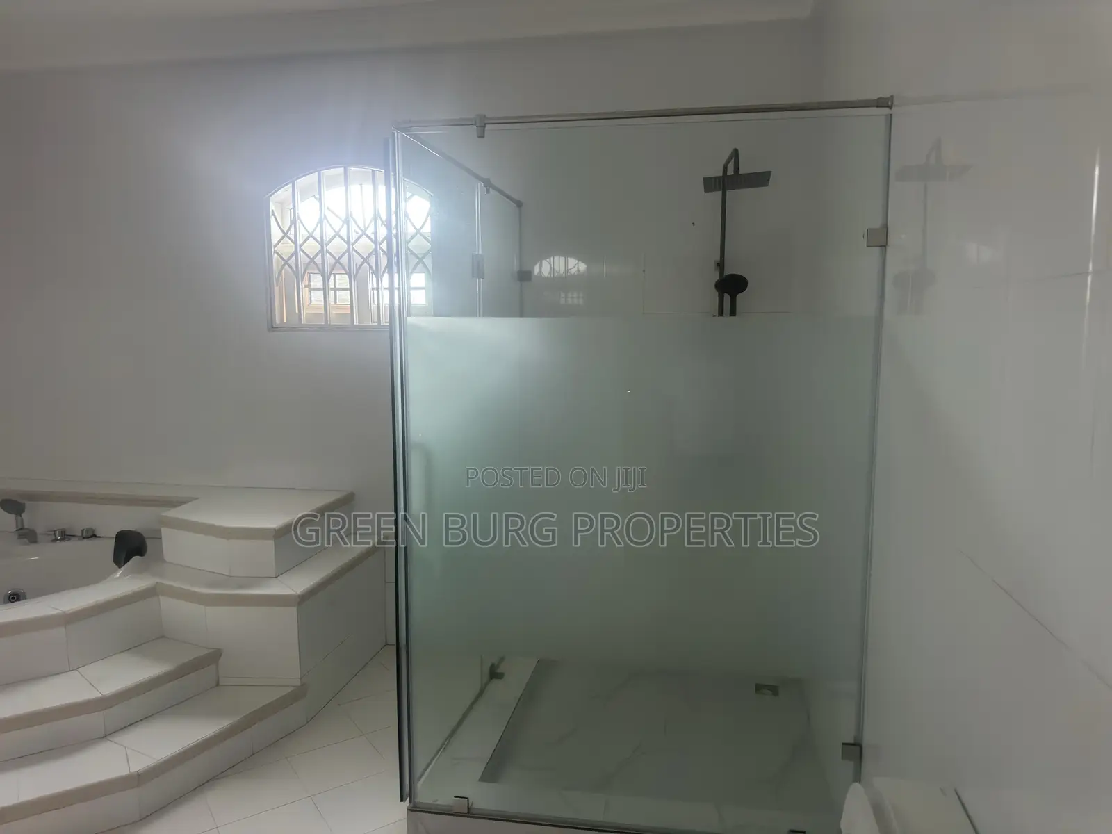 5bdrm House in Green, New Legon for rent