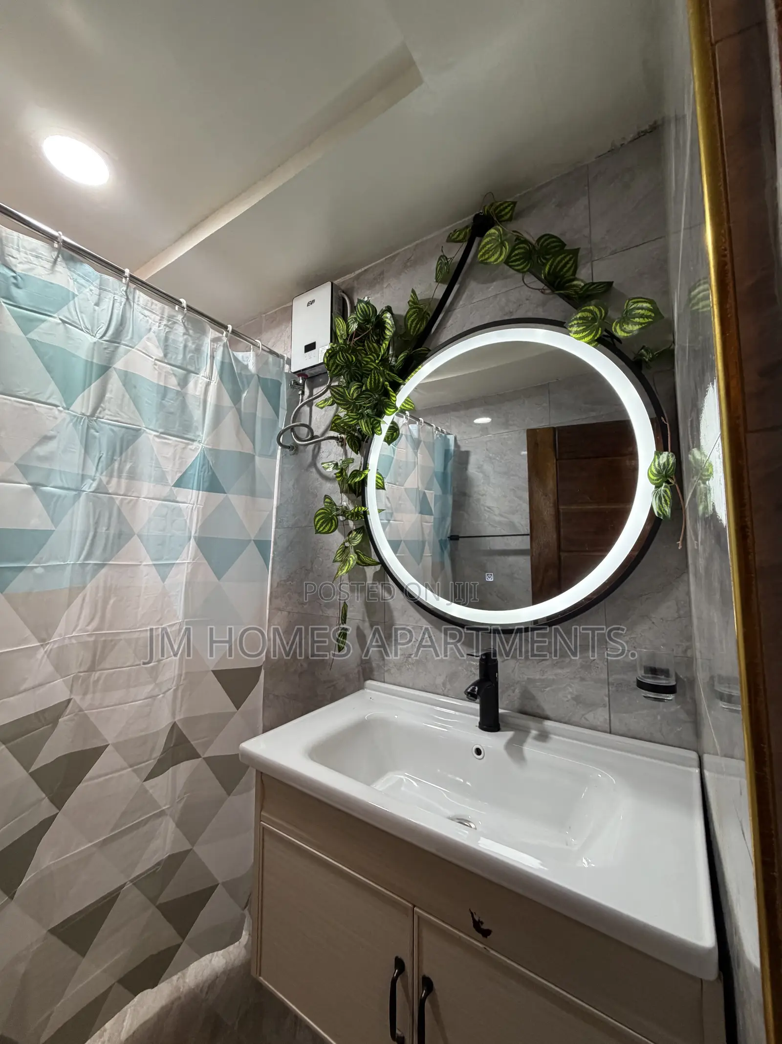 Luxury Furnished Studio for Short Stay – Tema Comm 25