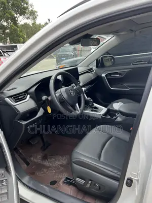 Toyota RAV4 2023 White