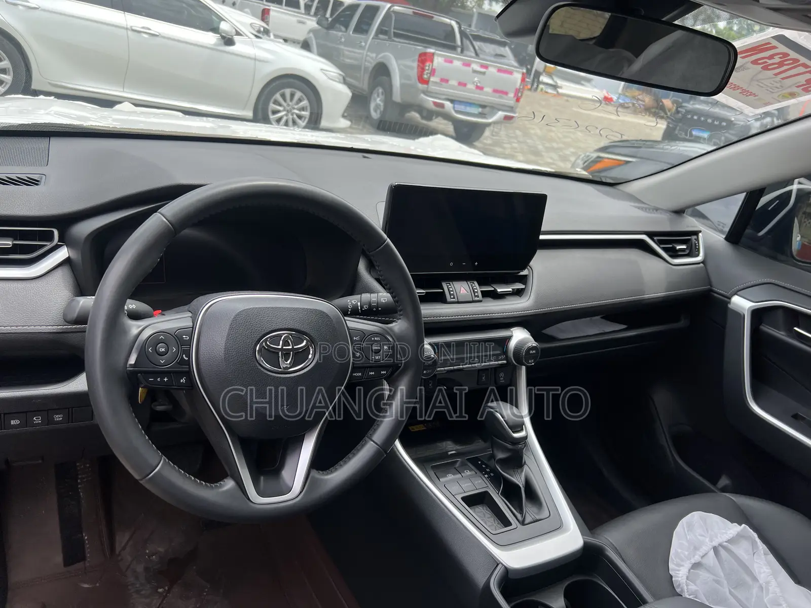 Toyota RAV4 2023 White