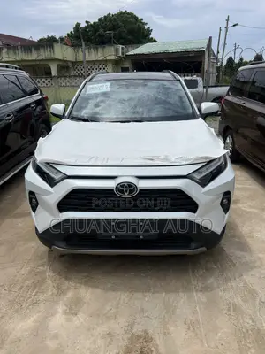 Toyota RAV4 2023 White
