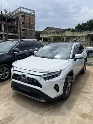 Toyota RAV4 2023 White