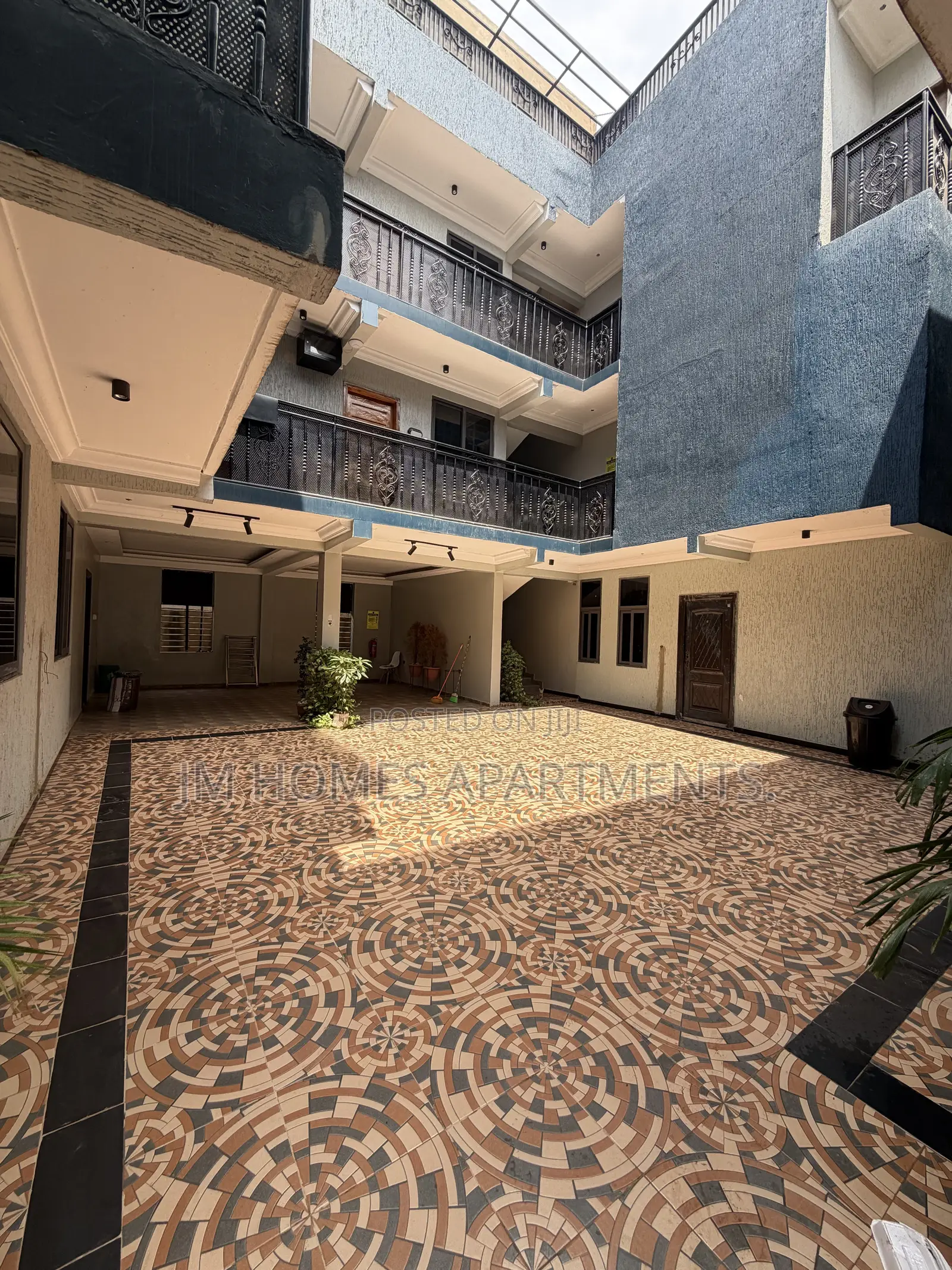 Luxury Furnished Studio for Short Stay – Tema Comm 25