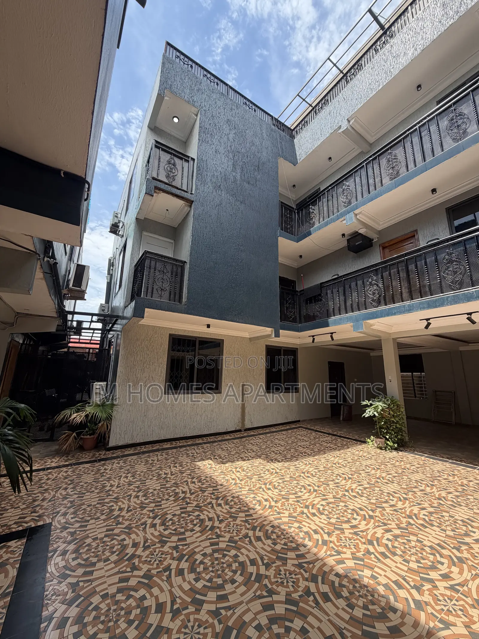 Luxury Furnished Studio for Short Stay – Tema Comm 25
