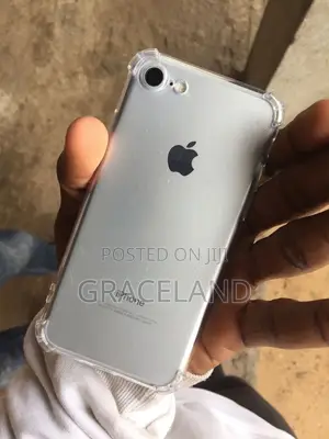 Apple iPhone 7 128 GB Gray