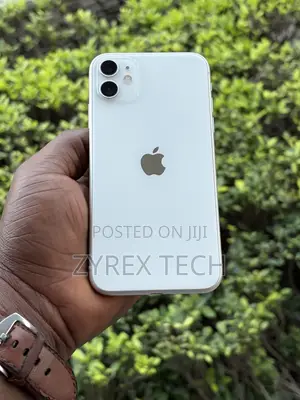 Apple iPhone 11 64 GB White