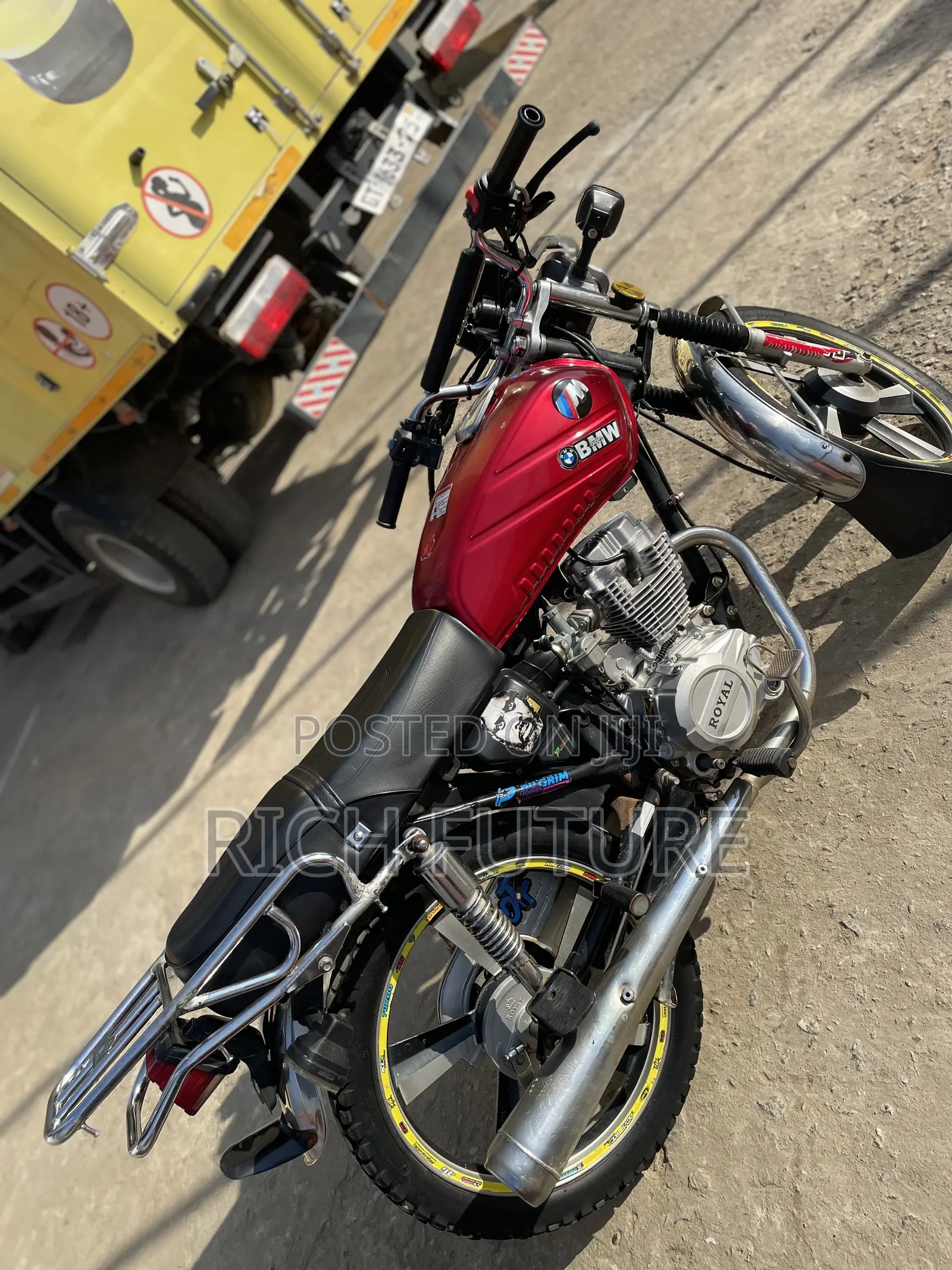 Royal RY125 2025 Red