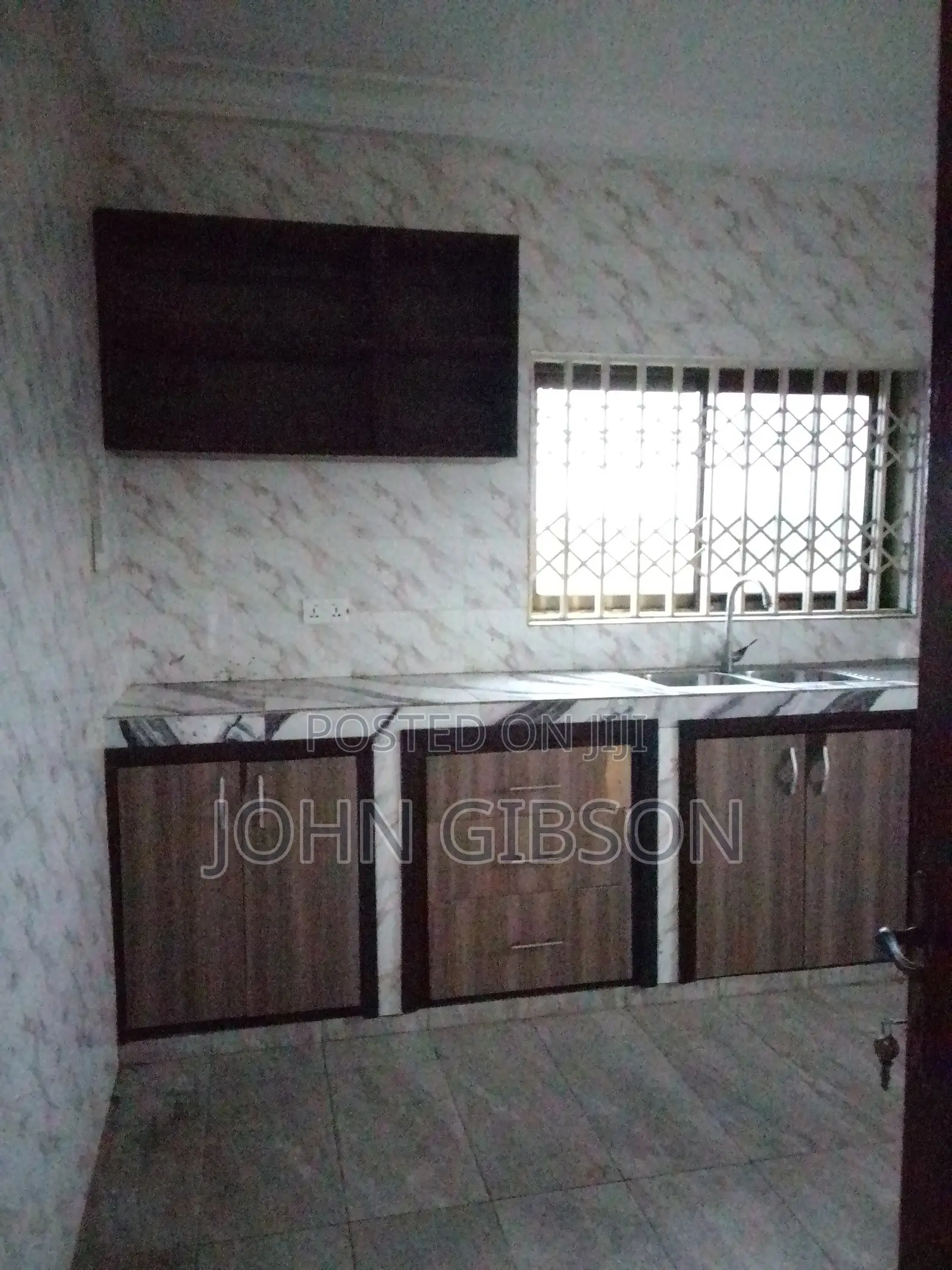 2bdrm Apartment in 2 Bedroom Apartment, Zongo Junction for rent