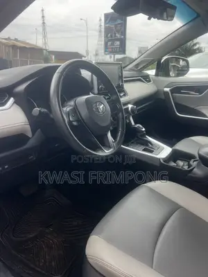 Toyota RAV4 2021 Black