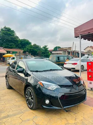 Toyota Corolla 2017 Black