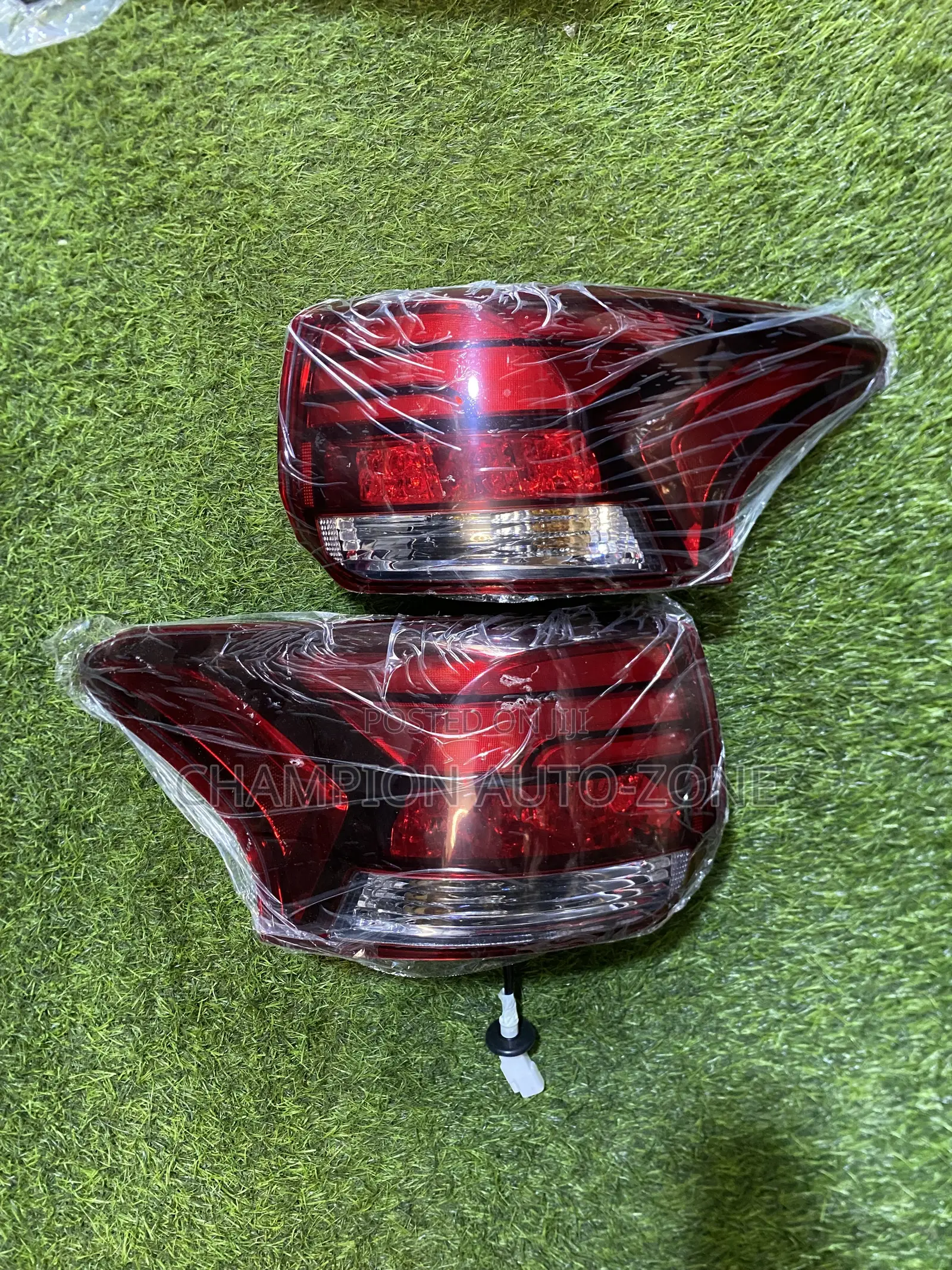 Mitsubishi Outlander 2016-2017-2018-2019 Taillight Pair
