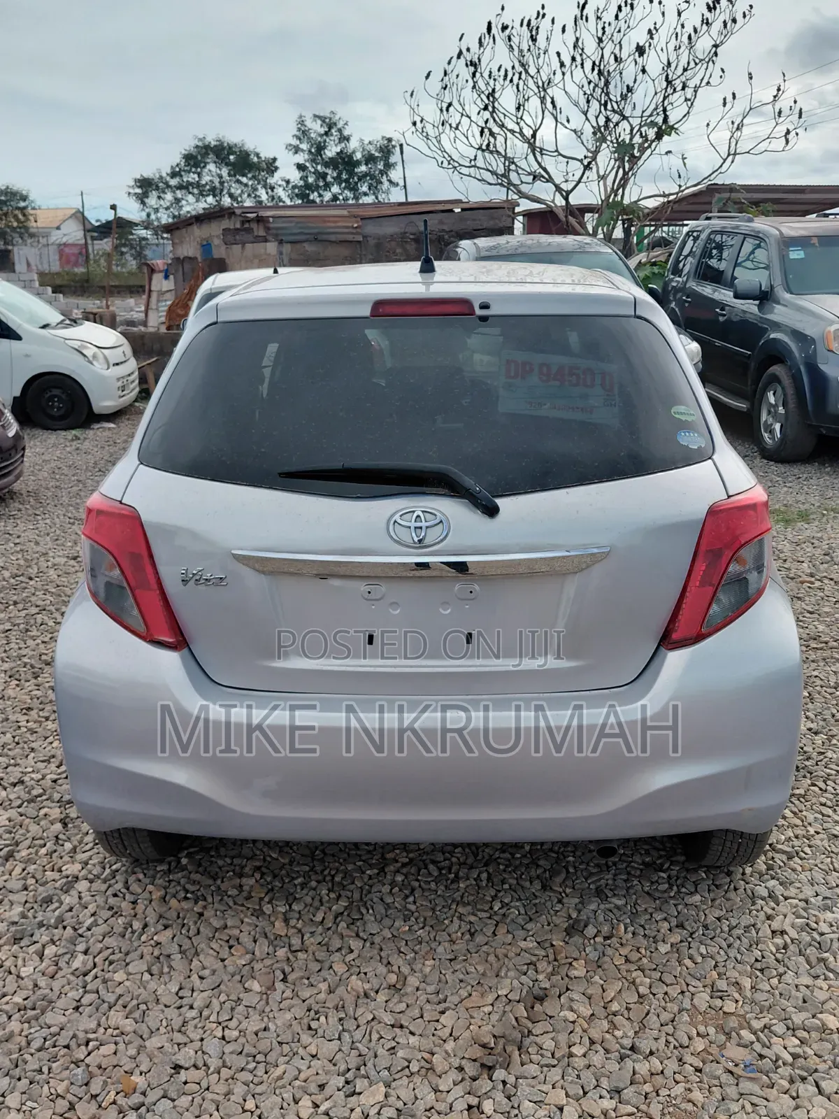 Toyota Vitz 2014 Silver