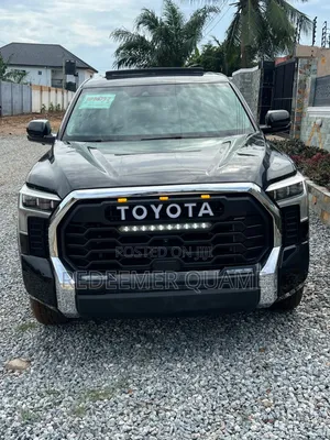 Toyota Tundra 2022 Black