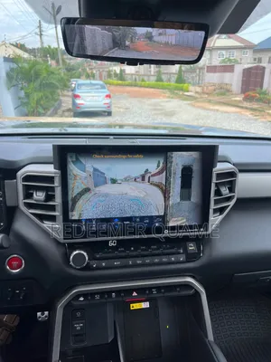 Toyota Tundra 2022 Black