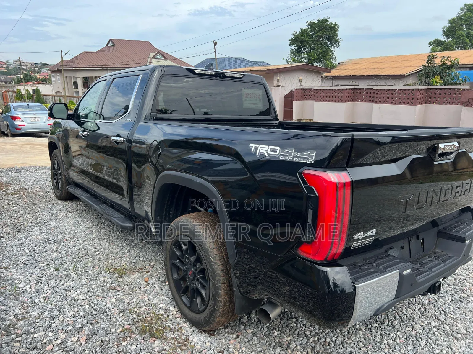Toyota Tundra 2022 Black