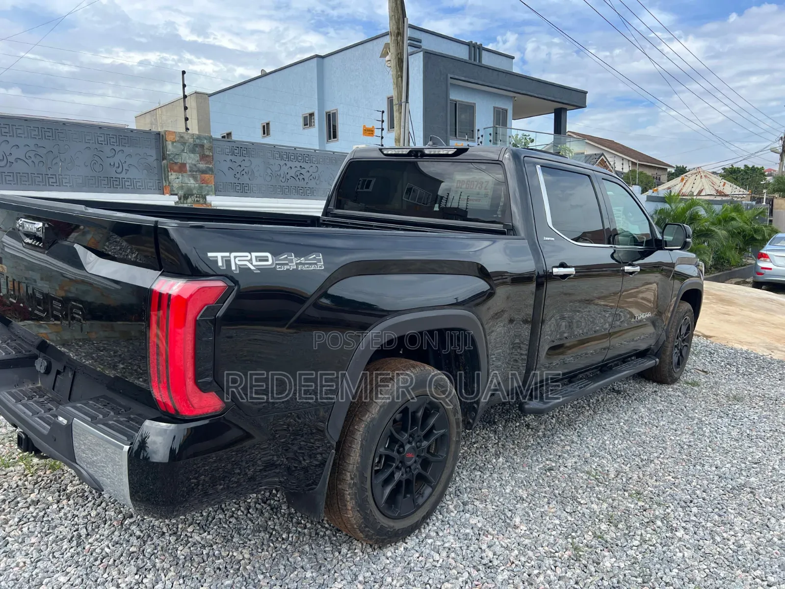 Toyota Tundra 2022 Black