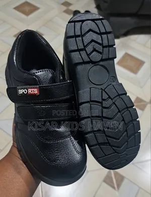 Nice Boys School Shoe Size 32