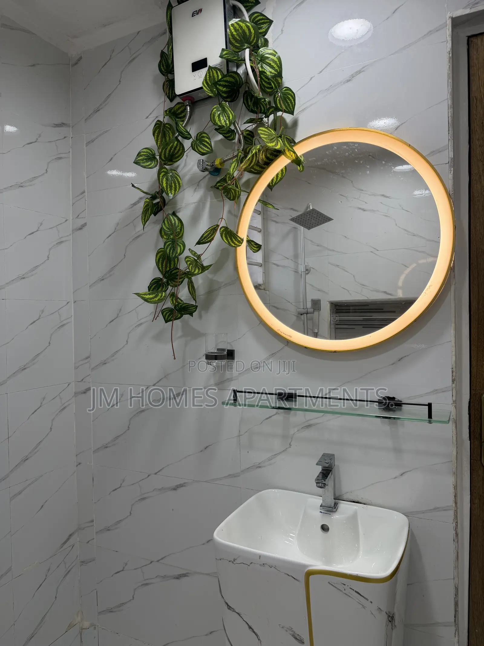 Luxury Furnished Studio for Short Stay – Tema Comm 25