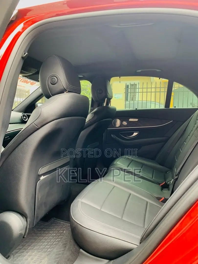 Mercedes-Benz E300 2019 Red