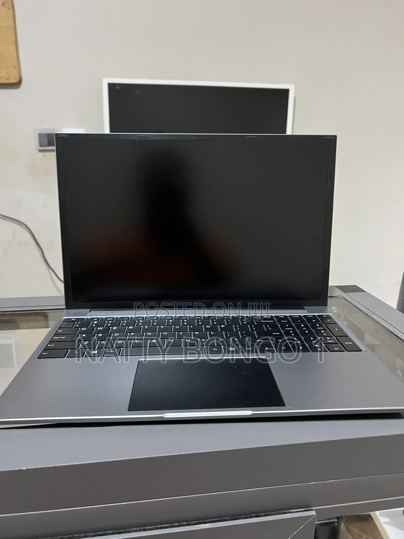 Laptop 16GB Intel SSD 500GB