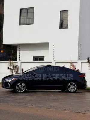 Hyundai Elantra Limited Sedan FWD (2.0L 4cyl 6A) 2017 Black