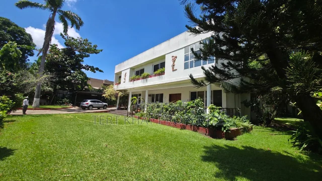 11bdrm Mansion in Airport Residential for rent