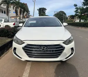Hyundai Elantra 2017 White