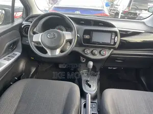 Toyota Vitz 1.3 AWD 3dr 2015 White