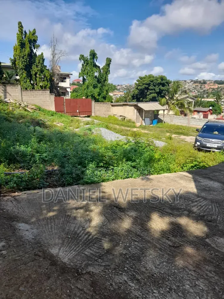 Furnished 4bdrm House in Anyaa Hayfron, Market for sale