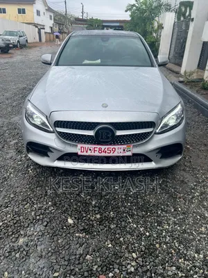 Mercedes-Benz C300 2016 Silver