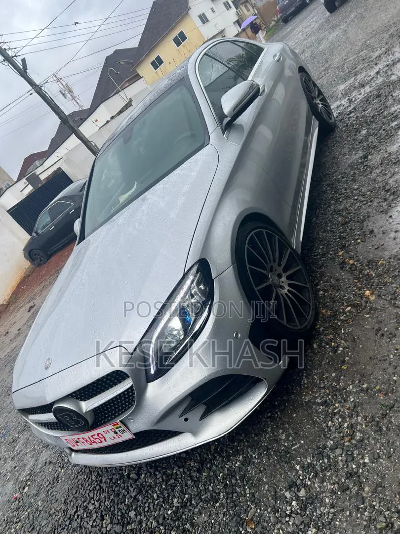 Mercedes-Benz C300 2016 Silver