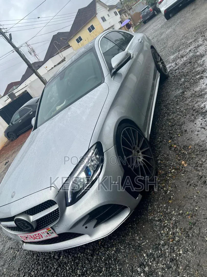 Mercedes-Benz C300 2016 Silver