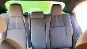 Toyota Corolla SE 2021 White