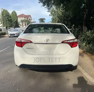 Toyota Corolla 2016 White