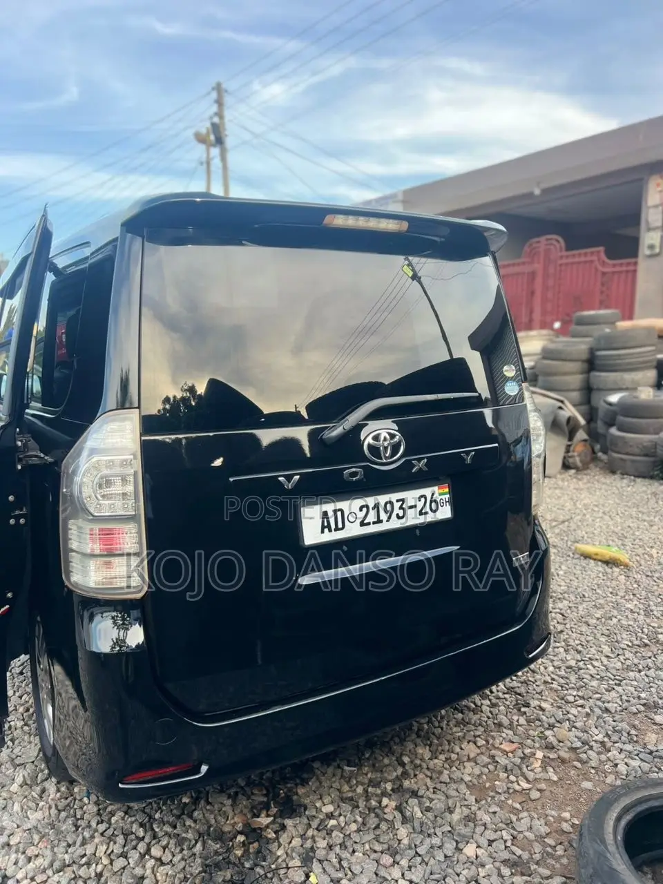 Toyota Voxy X 2WD 8-Seater 2012 Black