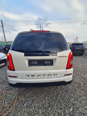 SsangYong Rexton 2017 White