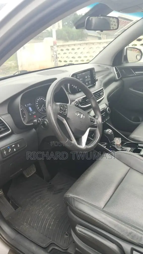 Hyundai Tucson Value AWD 2020 Silver