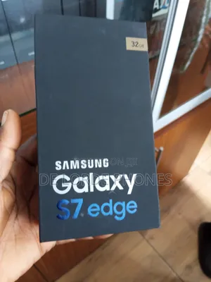 New Samsung Galaxy S7 edge 32 GB Blue