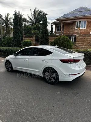 Hyundai Elantra Limited 2018 White