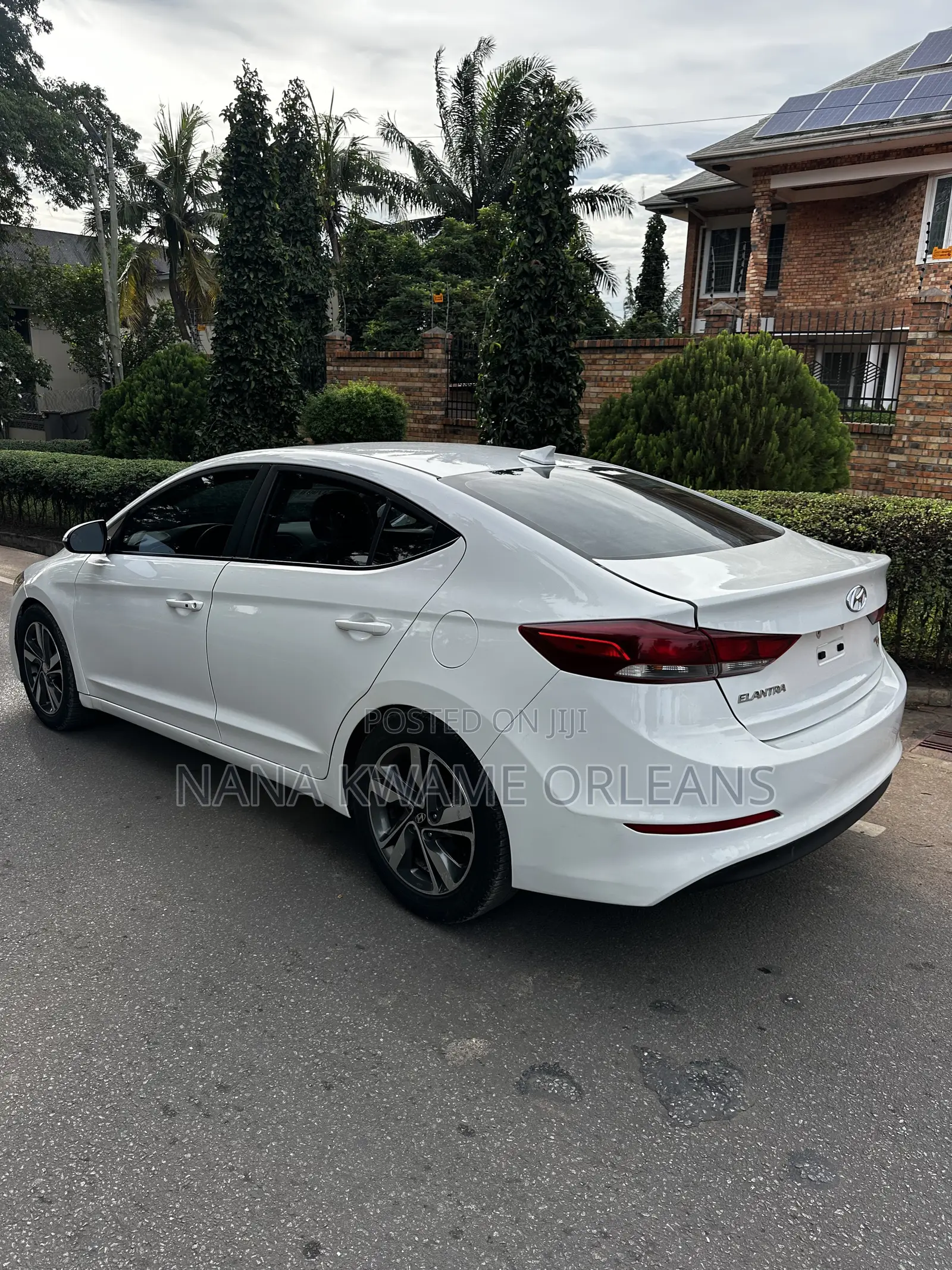 Hyundai Elantra Limited 2018 White