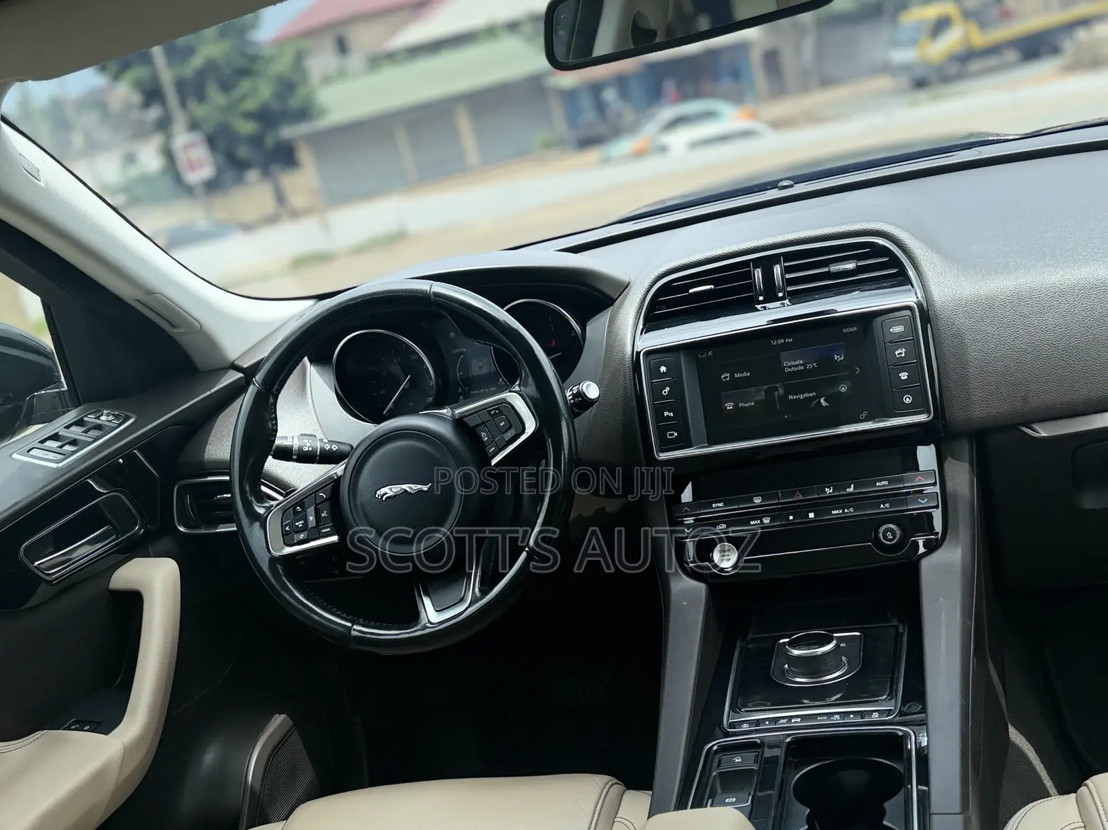 Jaguar F-Pace 2018 Black