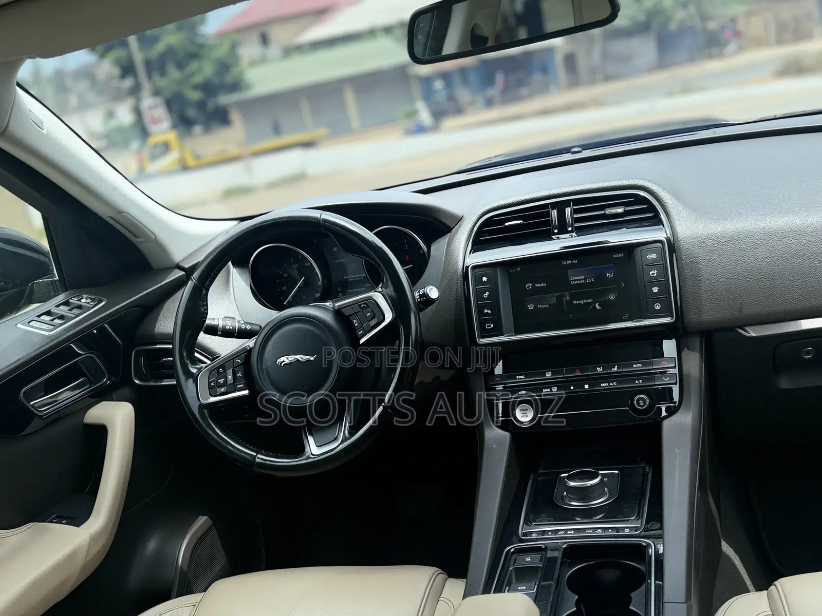 Jaguar F-Pace 2018 Black