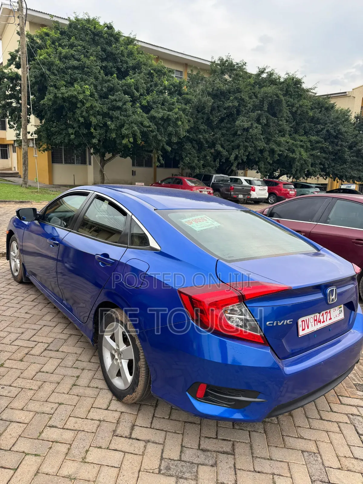Honda Civic LX 4dr Sedan (2.0L 4cyl) 2017 Blue