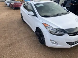 Hyundai Elantra 2012 White