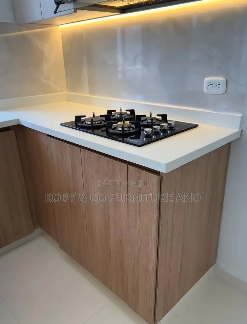 Modern Custom Fitted Kitchen Cabinets & Island