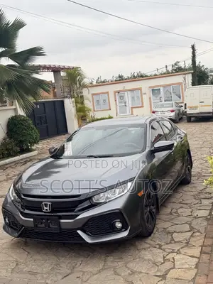 Honda Civic EX Hatchback 2018 Gray